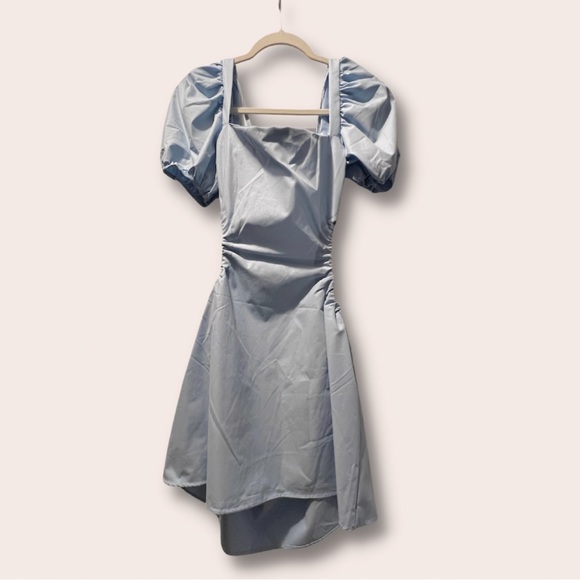 *SALE* Blue puff sleeve backless mini dress || Juicici || size small-medium - Picture 2 of 4